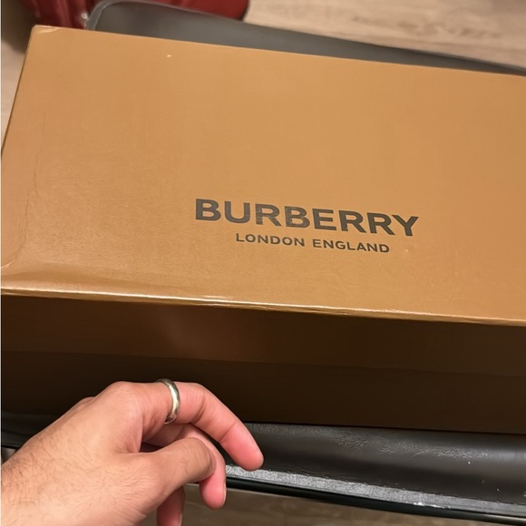 Brand new men’s size 9 Burberry shoes